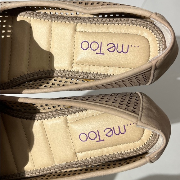 Me Too Yale Leather Cutout Flats Loafers sz 8.5 Cream Tan Neutral Summer Shoes - Picture 8 of 8